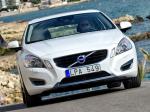 Volvo V60 Plug-in Hybrid 2011 года